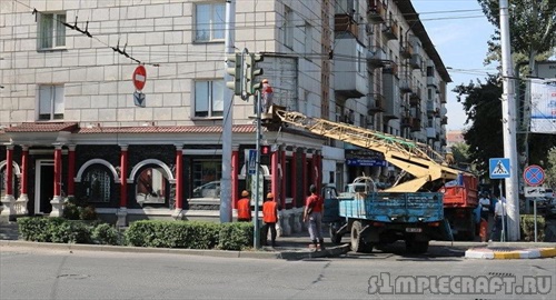 В Волгограде демонтировали более 700 незаконных вывесок